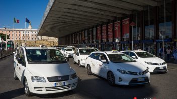 Taxis Rome: Airport transfer to city, rates and phone numbers