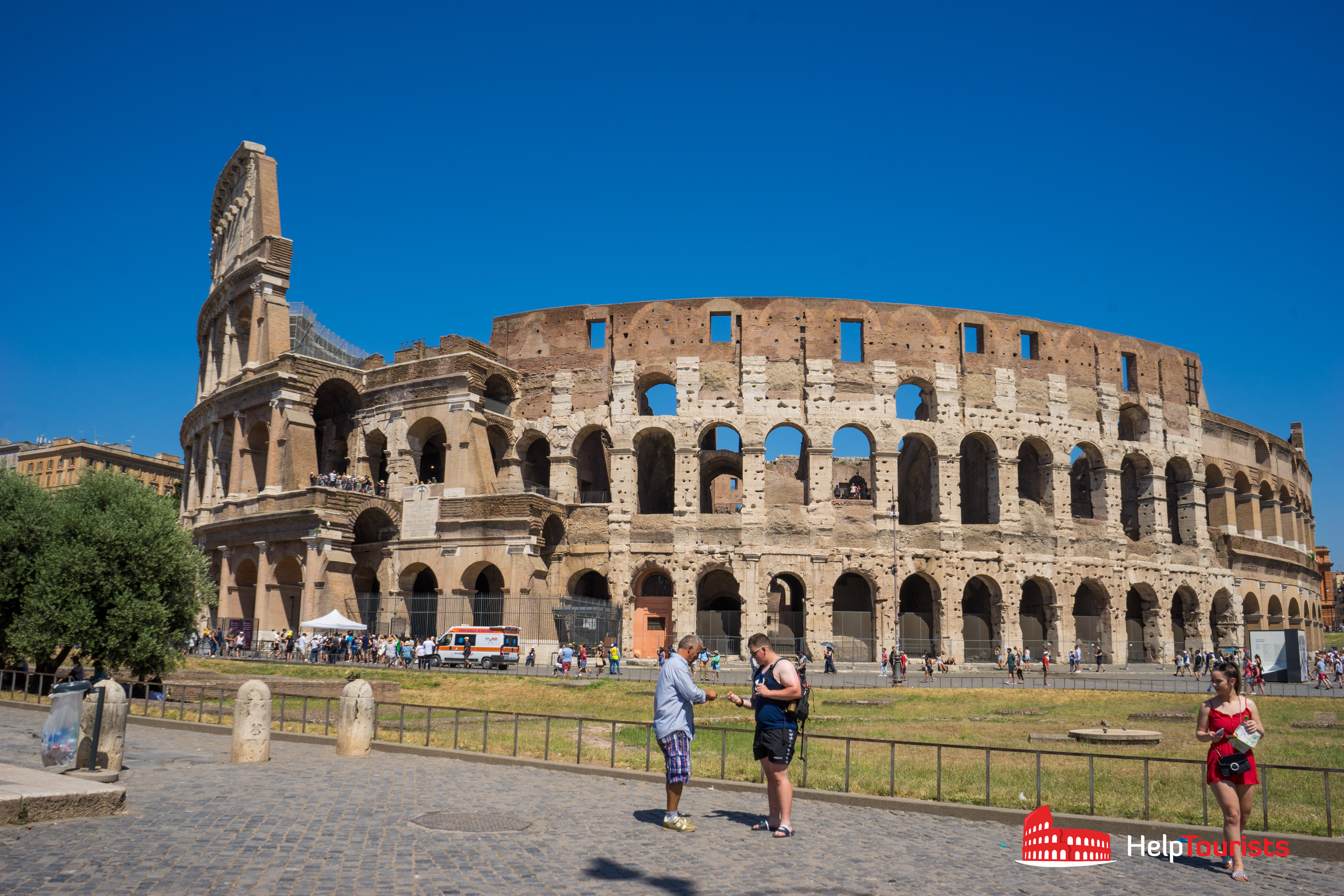 ROME_Colosseum Outside